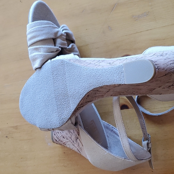 Mix No. 6 Wedge Heels - Picture 5 of 11